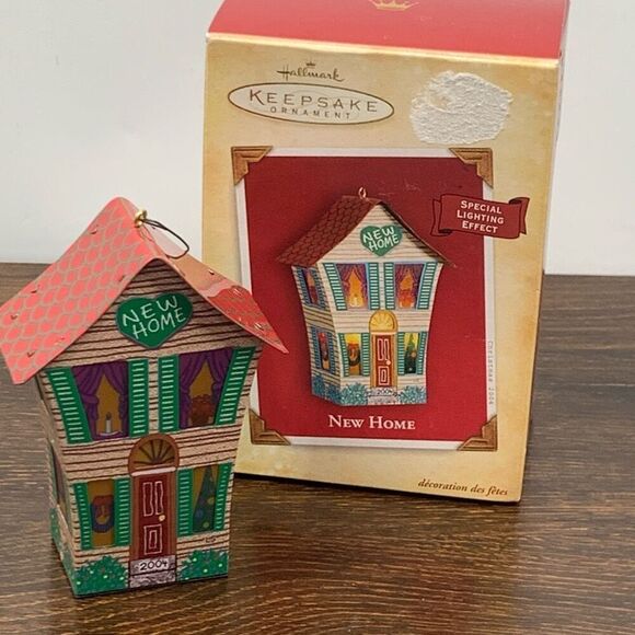 Hallmark new home ornament 2004 ￼ - Picture 1 of 4